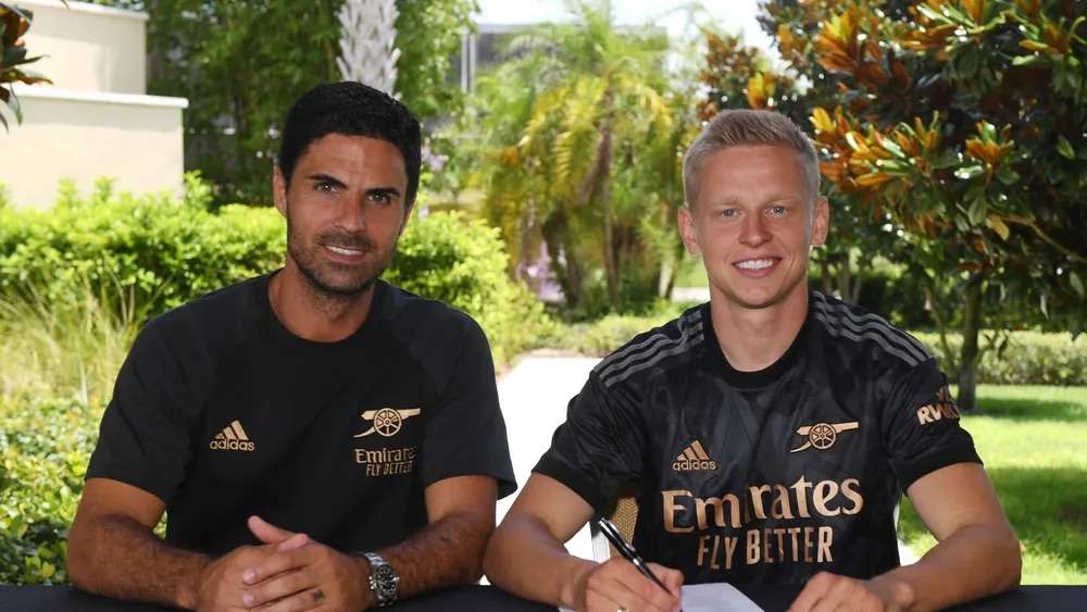 中表现抢眼 中表现抢眼